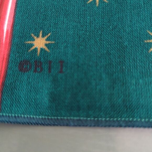 Vintage Holiday Christmas Dinner Table Napkins 17x17" Set 4 Gift Box Bow - Picture 5 of 6